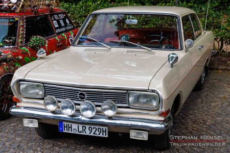 Cars_and_Coffee_Hamburg_2026_by_Stephan_Hensel Cars_and_Coffee_Hamburg_2026_by_Stephan_Hensel